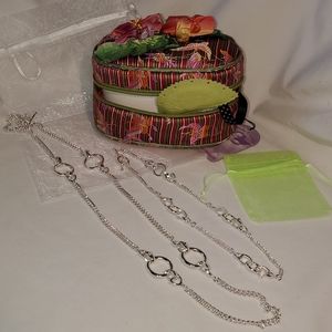 🎁 Gift Set 3 items 🎁 2 necklaces and Jewelry travel case